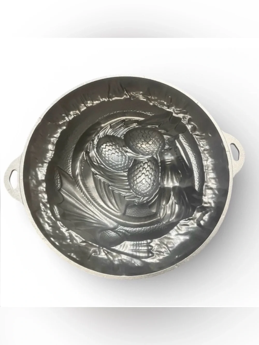 Thinkgeek game of thrones Sleeping Dragon w/Eggs Cake Mold Or Gelatin Mold